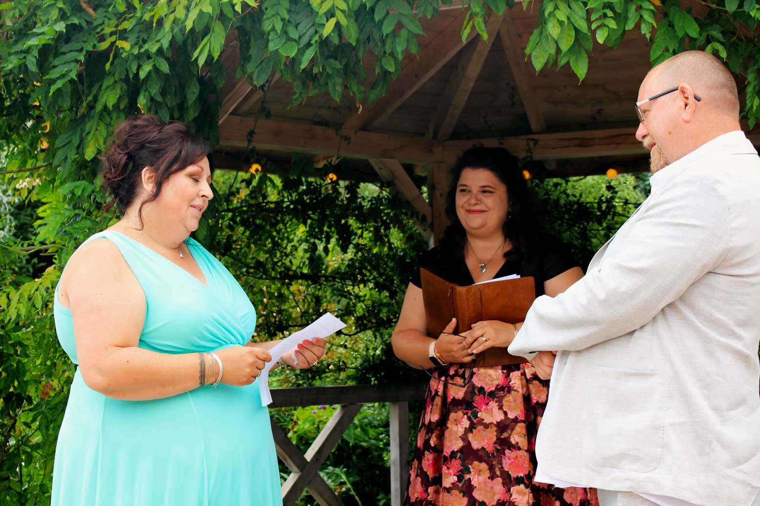 Amanda as a Celebrant at a Ceremony Amanda as a Celebrant at a Ceremony